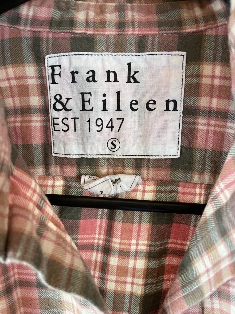 Frank and Eileen thin cotton flannel button down shirt size small - Picture 2 of 11